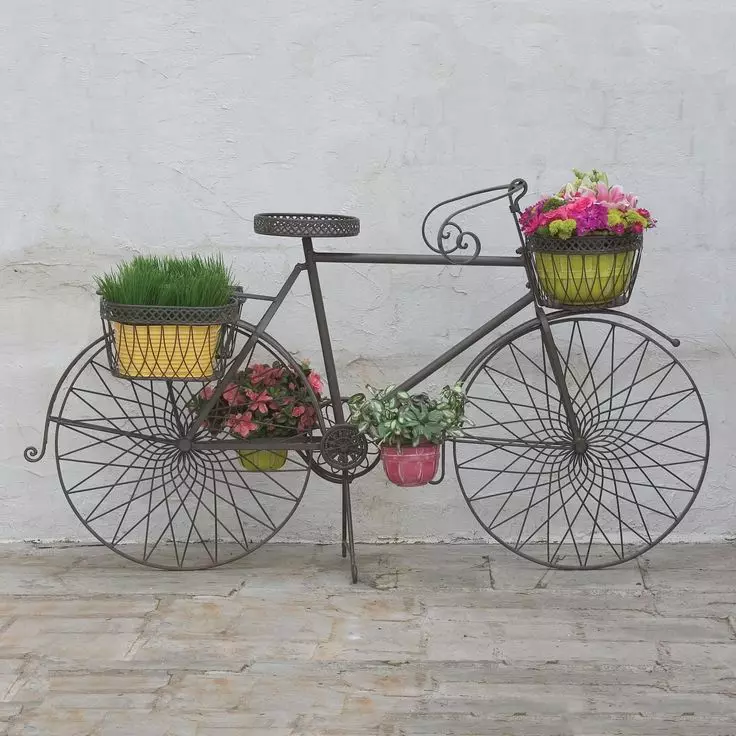 Կանգնած հեծանիվ ծաղիկների համար. Դարբնոցային մոդելներ եւ կակաոյի հեծանիվներ, հատակի դեկորատիվ ծաղկեփունջ, փայտե եւ այլ ծաղիկների հեծանիվներ 8458_20