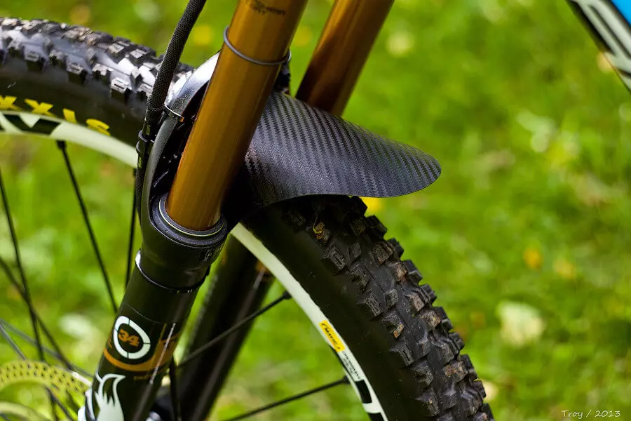 Крилја за велосипед (72 фотографии): Изберете ги задните и предните велосипедски крилја за автопат и други велосипеди 8469_17
