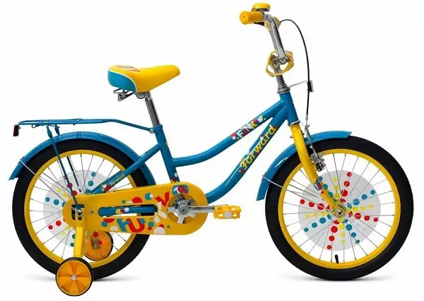 Bicicletas infantís de 3 anos: clasificación dos mellores modelos para un neno e nenas? Revisión de triciclos lixeiros e bicicletas de dúas rodas para un neno 8486_34