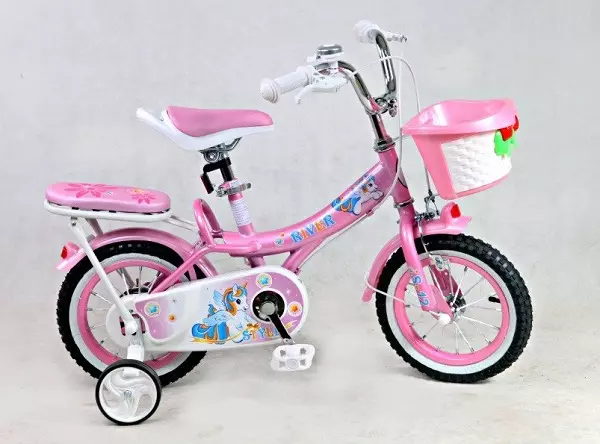 الدراجات الهوائية للأطفال من سن 3 سنوات: تقييم أفضل النماذج لصبي والفتيات؟ استعراض الدراجة ذات العجلات الثلاث الخفيفة والدراجات ذات العجلتين للطفل 8486_5