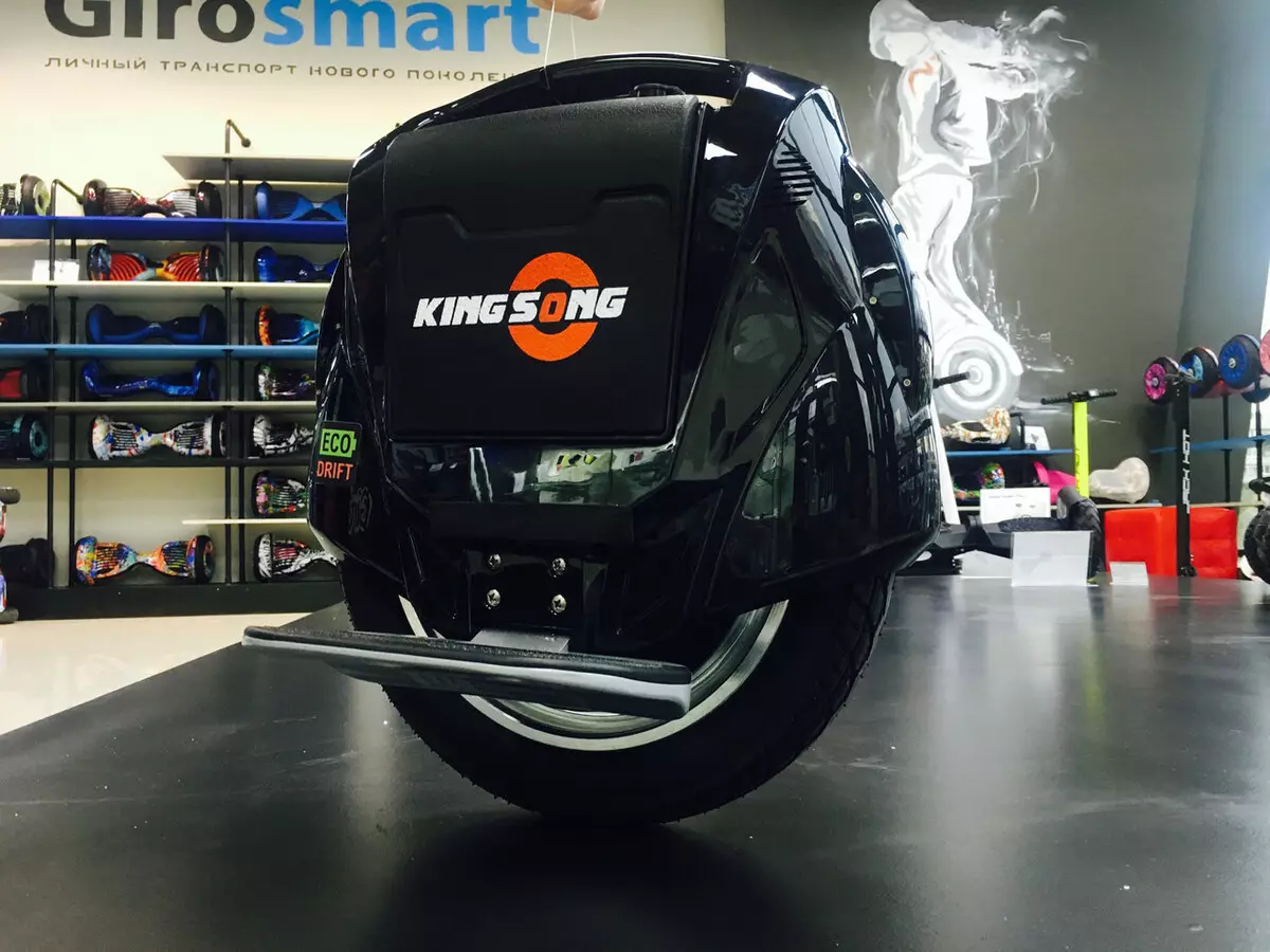 Monocoleso (60 foto): Ikhtisar Xiaomi NineBot One A1 dan Kingsong Unicycles, perbaikan unicycles dengan tangan mereka sendiri. Bagaimana cara memilih? Kepemilikan Ulasan 8487_27