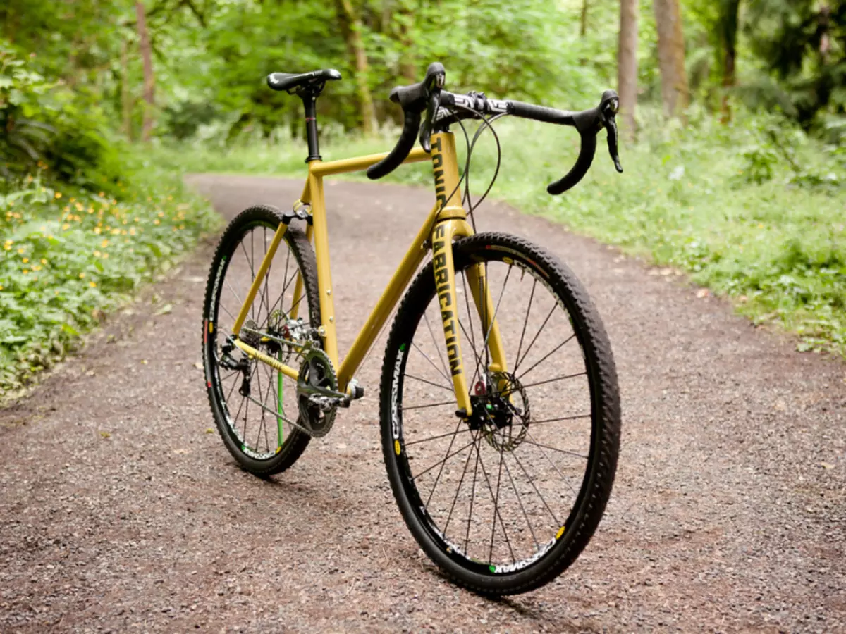 Touring Bike (42 ritratt): Reviżjoni tal-mudelli tat-turisti tal-ivvjaġġar maskili u femminili. Kif Agħżel Bike Touring Tajba? 8518_17