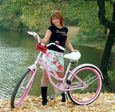 Ženske bicikle (64 fotografije): urbani, zadovoljstvo, sklopivi i drugi modeli. Kako odabrati bicikl za ženu? 8521_6