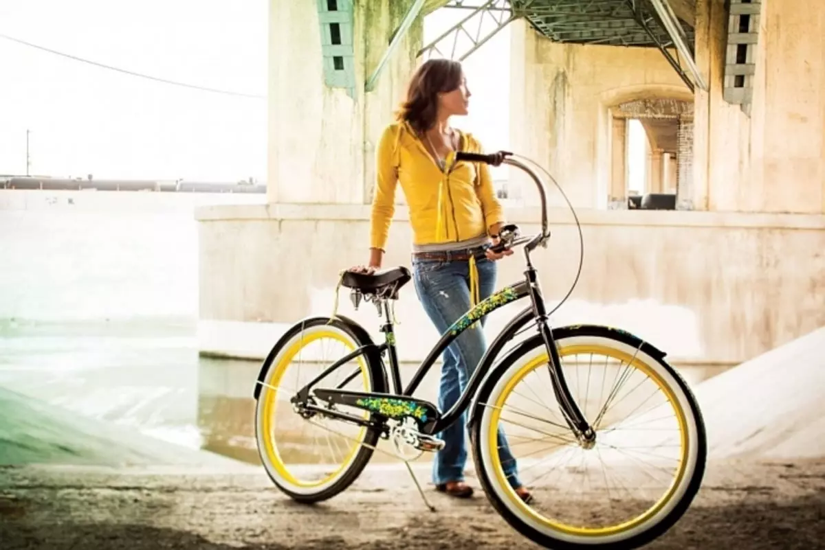 Ženske bicikle (64 fotografije): urbani, zadovoljstvo, sklopivi i drugi modeli. Kako odabrati bicikl za ženu? 8521_62
