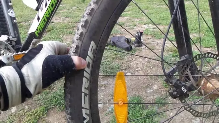Tlak pneumatiky na bicykli: Aký by mal byť tlak na bicykli kolesá? Tabuľka tlakových štandardov v komore hora, diaľnice a iných bicyklov 8533_5