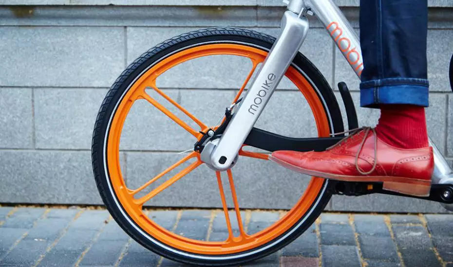 City Bikes (35 Fotos): Kompakte Fahrräder mit Planetenhülsen und Kofferraum für die Stadt und das raue Gelände 8535_10