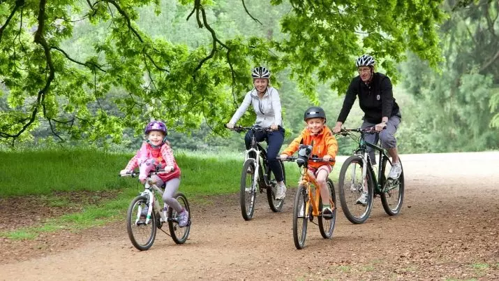 Hoe een kind te leren om een ​​fiets te fietsen? Hoe rijd te geven op een tweewielige fiets? Hoe een kind te leren om pedalen te draaien en het balans te houden op 3 jaar? 8549_2
