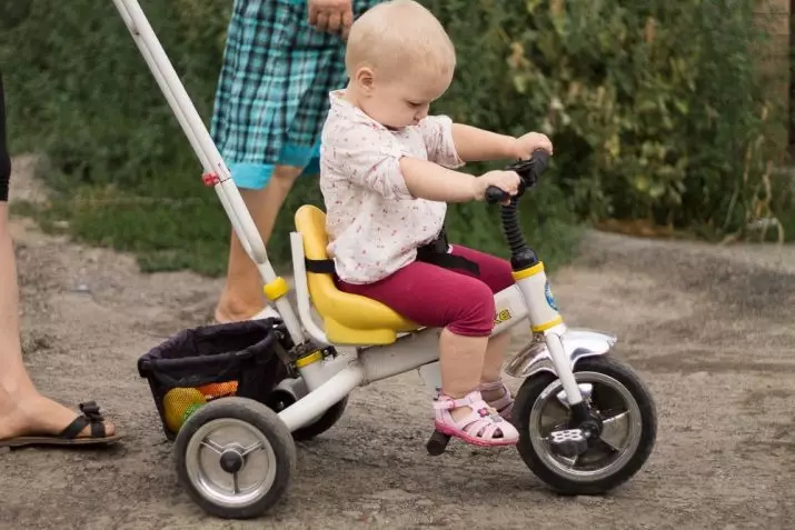Велосипеди количка за дете (45 снимки): избор на детски триколката cyclers от 1 година, преглед на ходещи сглобяеми модели 8581_18