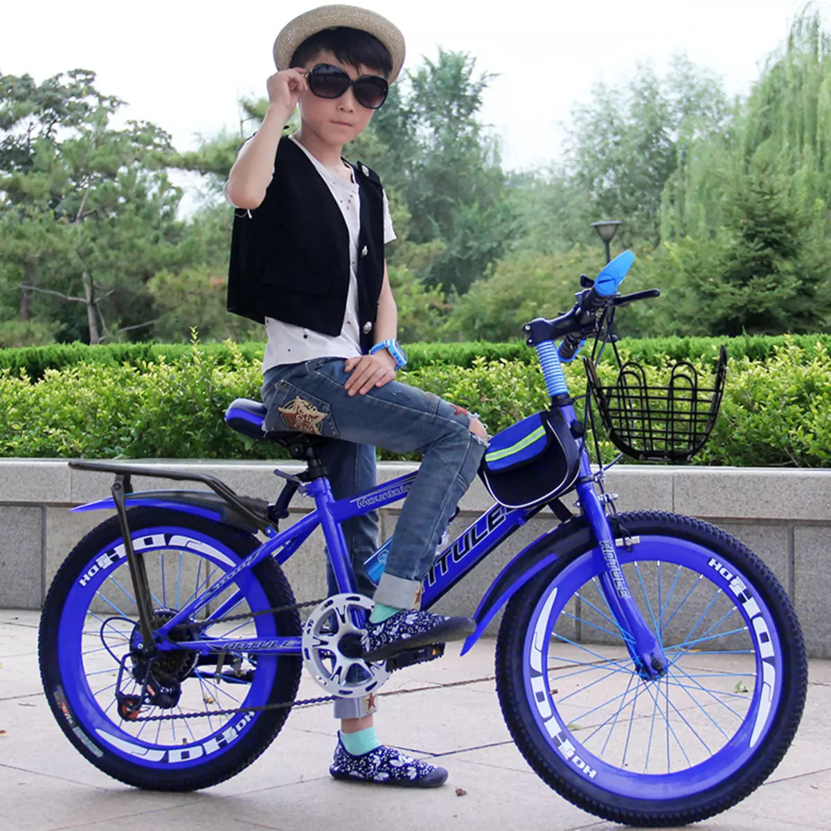 Bicyclettes pour adolescents: Comment choisir un garçon de vélo de 6-7 et 8-9, 10-13 et 14-15 ans? Vélos pliants 24 pouces et autres modèles 8582_9