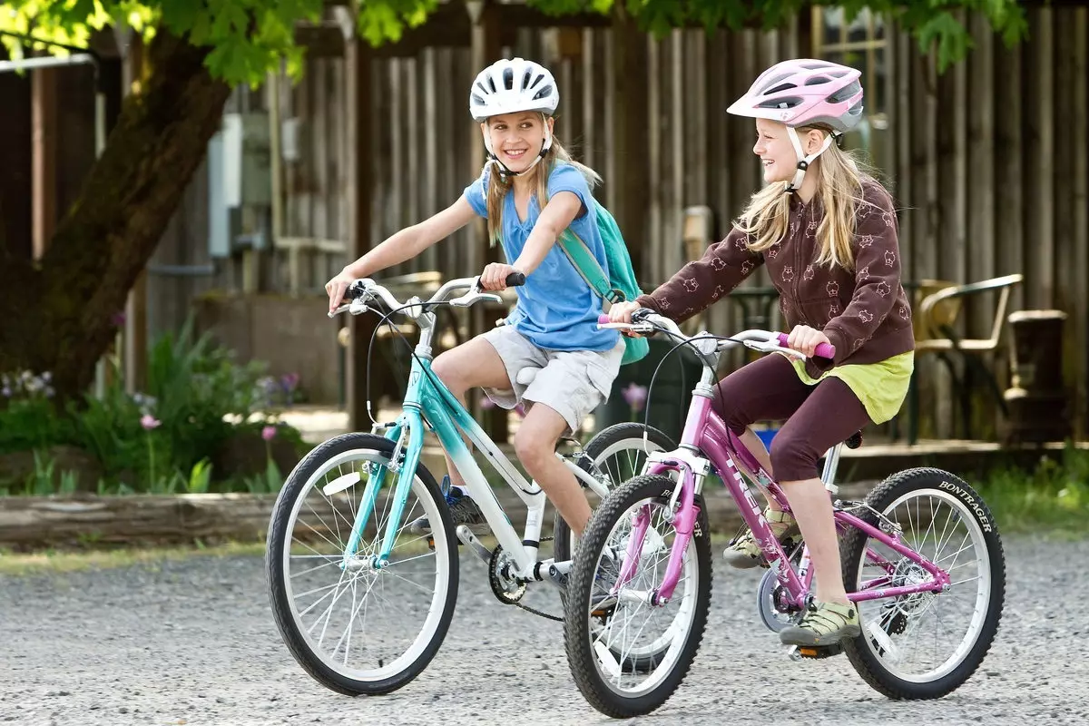 الدراجات الهوائية للأطفال للطفل هي 10 سنة: كيفية اختيار الدراجة لصبي وفتاة في سن المراهقة؟ كيفية اختيار قطر العجلة؟ نماذج التصنيف 8589_4