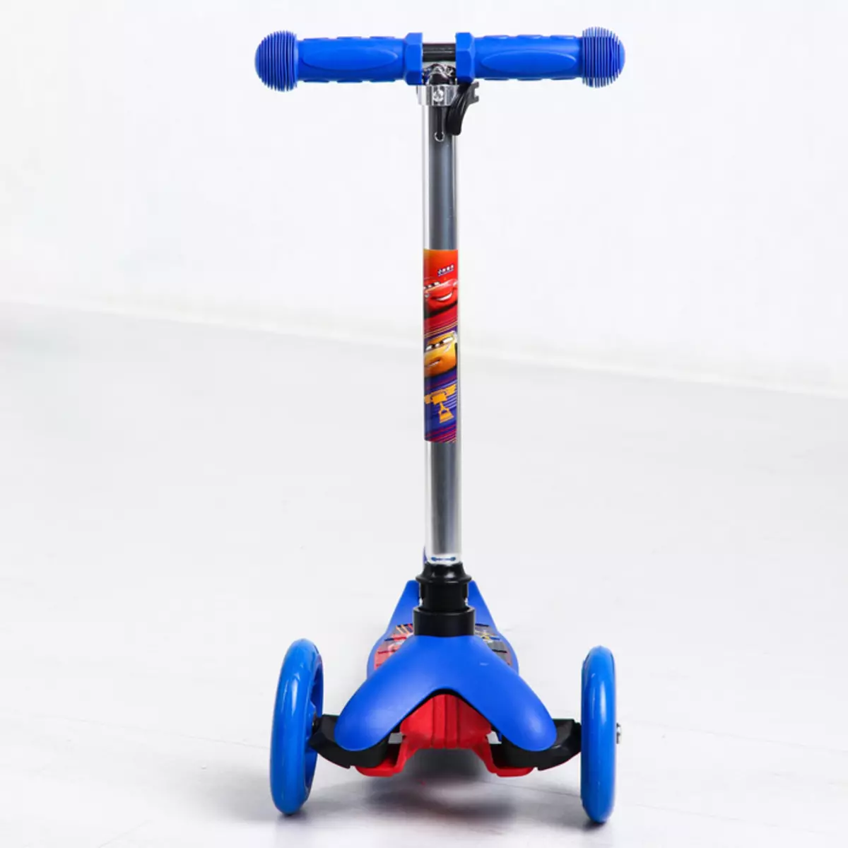 Scooter riteņi: modeļi ar diametru 100, 110, 175, 200 mm un citi. Gumijas un pneumokolu. Ko labāk izvēlēties? 8648_17