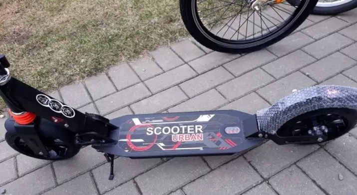 Scooter scooter scooter: Scooker Scricker бо тормози дастӣ ё диски диск, моделҳо барои калонсолон ва наврасон, шарҳҳо 8651_25