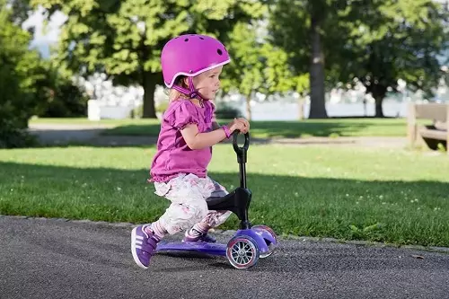 Shatters med seter: Trehjulede barnas bil scootere med en motor og andre modeller for et barn og voksen 8662_18
