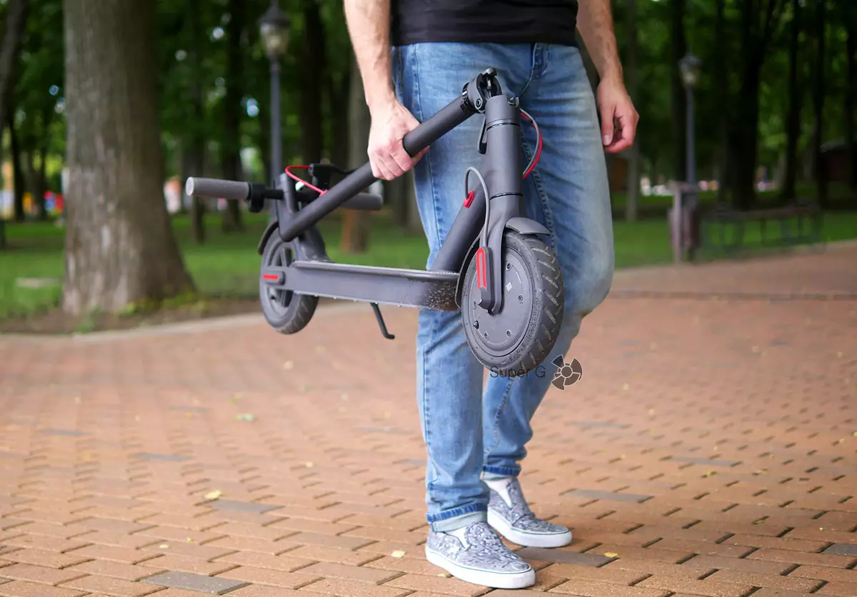 ¿Cómo plegar el scooter? ¿Cómo recoger el scooter plegable? ¿Cómo descomponer un scooter ligero y con ruedas grandes? 8665_16