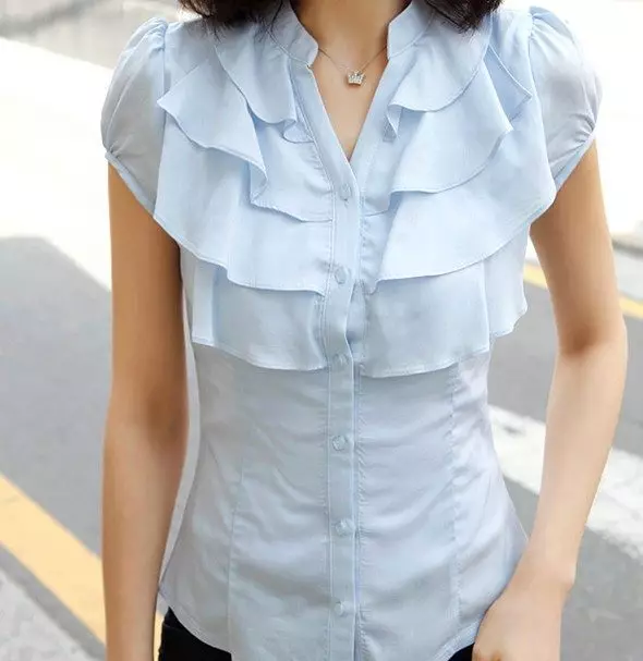 Модели блузе 2021 (170 фотографија): Модни трендови, са огрлицом, кратким рукавима 867_110