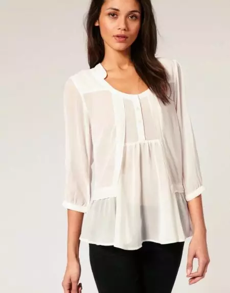 Модели на блуза 2021 (170 снимки): Модни тенденции, с яки, къси ръкави 867_123