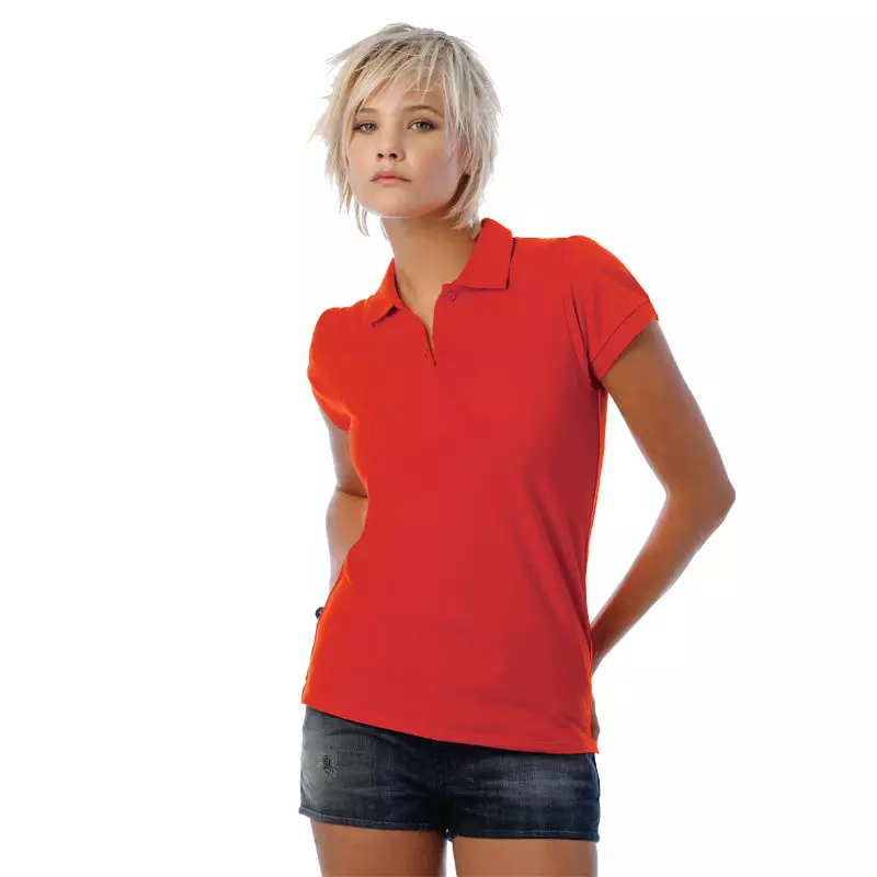 Bluzity modelleri 2021 (170 surat): Moda tendensiýalary, ýakalary, gysga ýeňli 867_58
