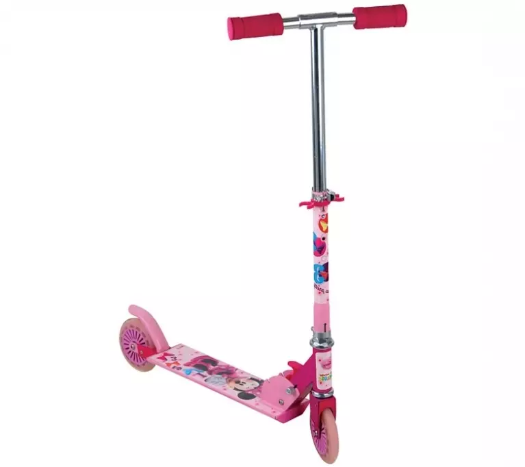 Scooters pour filles: modèles pour enfants avec de grandes et petites roues de rose et d'autres couleurs pour les filles 3, 4, 5 et 9, 10, 11 et 12 ans 8703_2