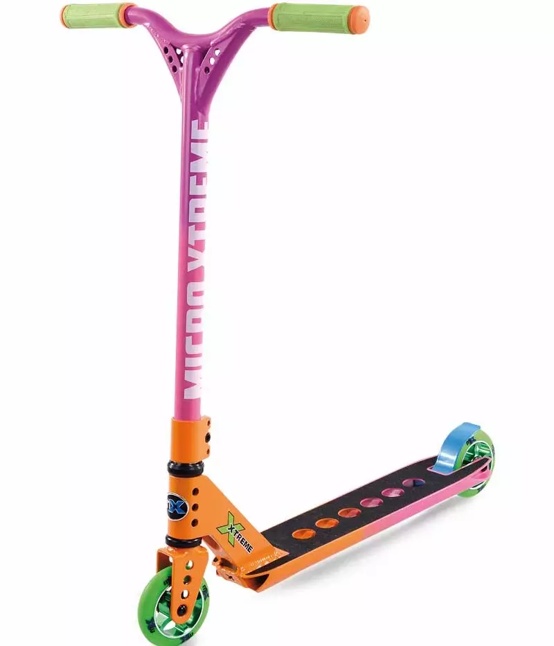 Scooters pour filles: modèles pour enfants avec de grandes et petites roues de rose et d'autres couleurs pour les filles 3, 4, 5 et 9, 10, 11 et 12 ans 8703_5