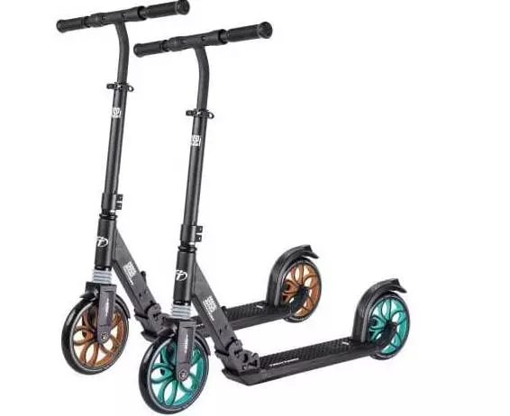 Tech Team Scooters: Tricky, børne- og voksne modeller. Valget af gode trehjulede og tohjulede scootere. Anmeldelser 8709_4