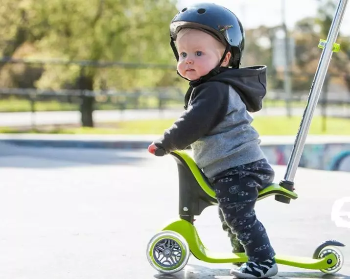 Globber Scooters: Scooters à trois roues et à deux roues et à deux roues, circuits électriques avec roues lumineuses et autres modèles 8714_7