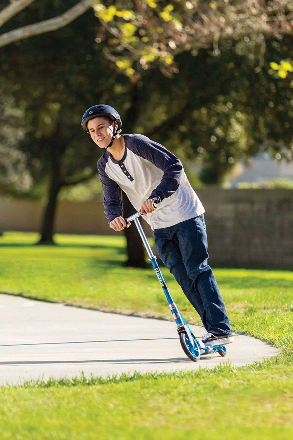 Scooter voor volwassenen (48 foto's): hoe een scooter te kiezen? Beoordeling van modellen met grote wielen, beoordeling van de beste scooters 2021, beoordelingen 8715_44