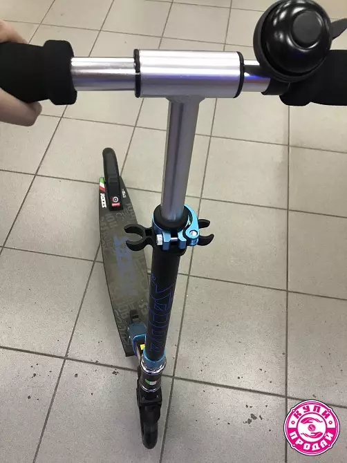Roces Scooters: Como dobrar uma scooter infantil? Revisão de modelos adultos de duas rodas 8717_13