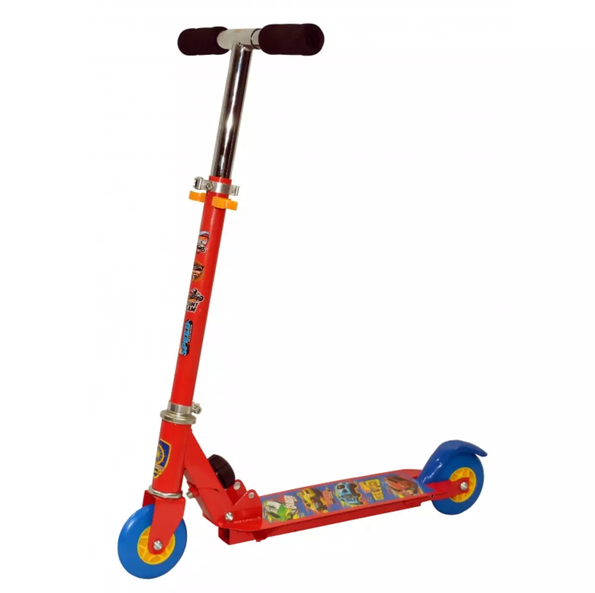 Barnas scootere (55 bilder): Hvordan velge en scooter for barn? Hvordan lære et barn å ri? Vurdering av de beste modellene med store hjul og penn for foreldre. Hvor gammel kan du ri? 8730_17