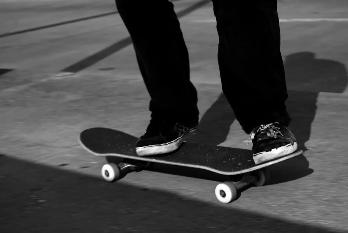 Tricky Skate: how to choose a professional skateboard and how much does it weigh? Rating the best models 8771_2