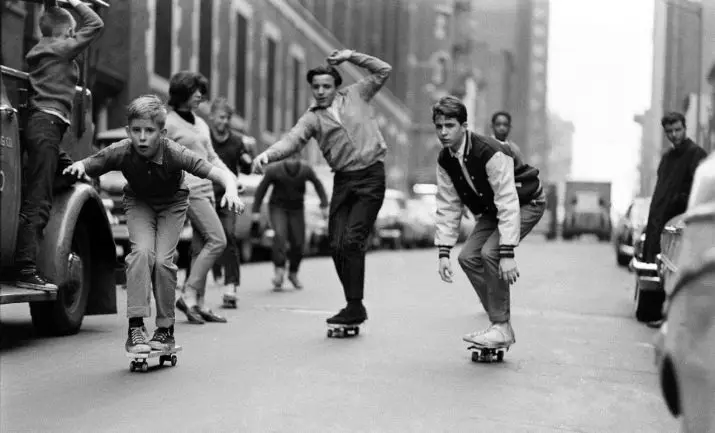 Mini skateboard: mafi kyawun ƙirar yara don yara da manya. Yadda ake hawa karamin-skate? 8775_3