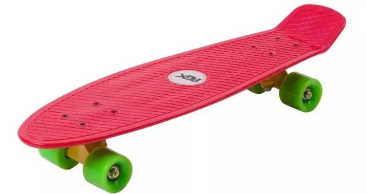 Skateboard pentru copii: Cum de a alege o patina pentru copii 3, 4, 6 și 8 ani? Cum de a alege protecția și detaliile? Ce se întâmplă dacă skateboard-ul plimbă în lateral? 8784_10