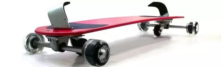 Scateboard y'abana: Nigute wahitamo Skate kubana 3, 4, 6 na 8? Nigute wahitamo kurinda nibisobanuro? Byagenda bite mugihe skateboard igendera kuruhande? 8784_7