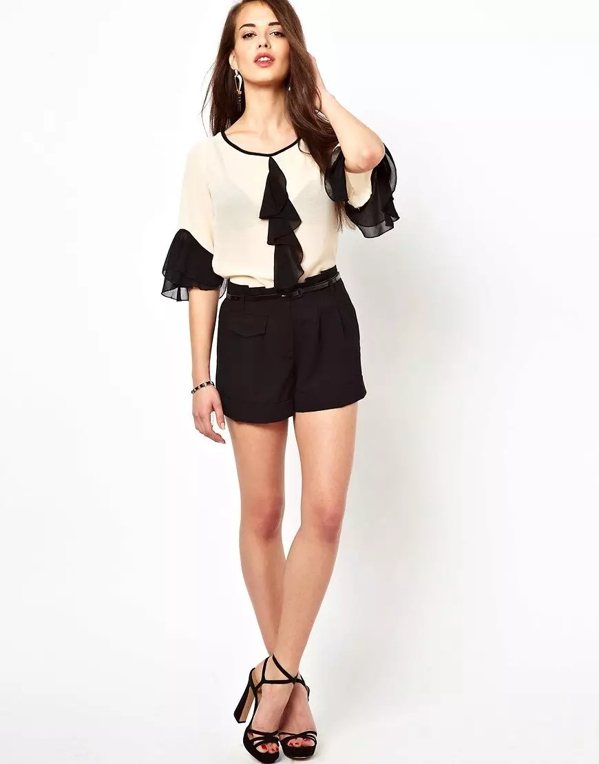 Blouse with a waist (45 photos): Blouses with swans on shoulders, down 878_24