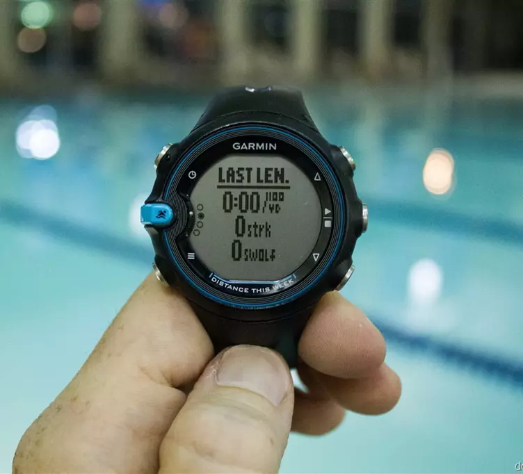 स्विमिंग पूल घड़ियां: कसरत के लिए सर्कल गिनती और स्मार्ट मॉडल समीक्षा, सर्वश्रेष्ठ 