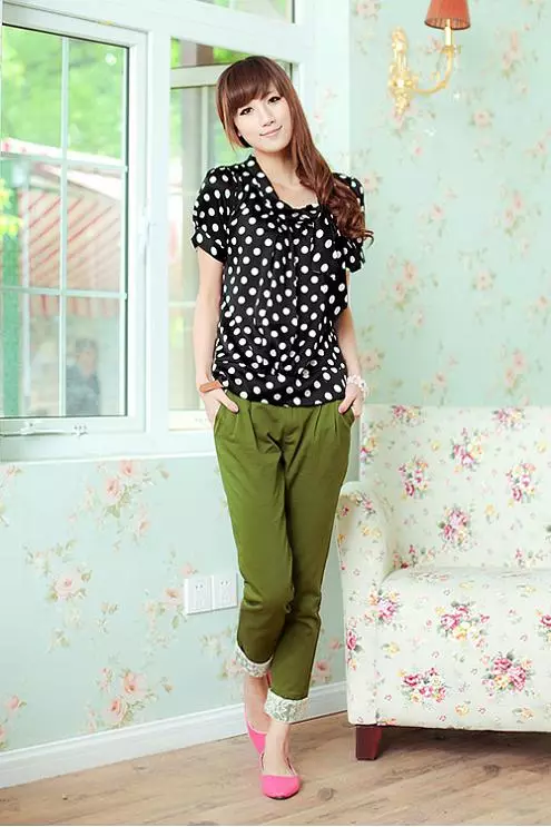 Black Blouse (52 wêne): toi bikî bloka reş 882_20