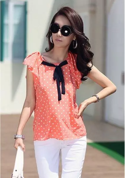 Blus tanpa lengan (86 foto): Model blus dengan kerah, untuk musim panas 883_65