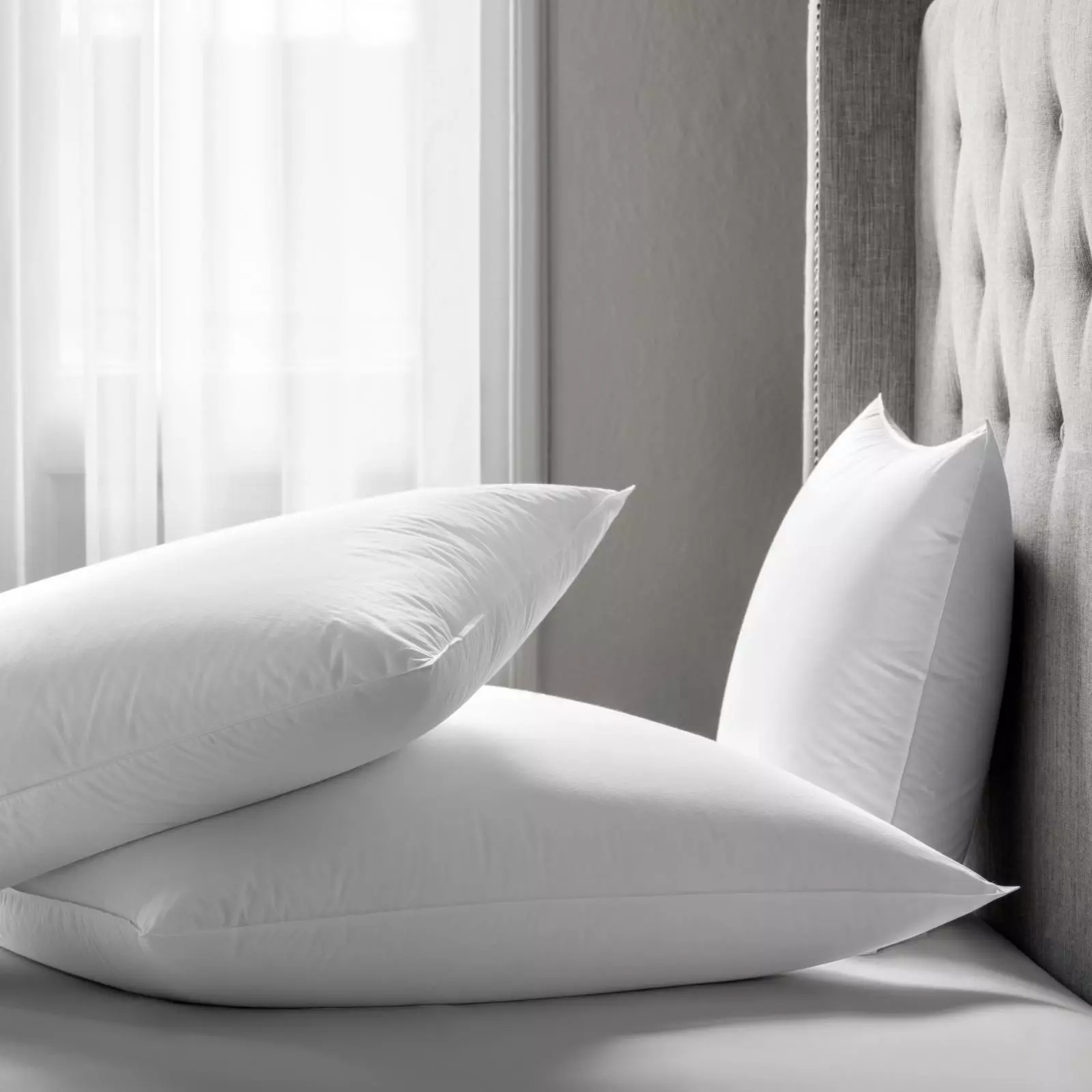 睡眠用の評価枕：レビューによれば何がいいですか？トップ製造業者。最も快適な枕を選ぶには？ 8844_32