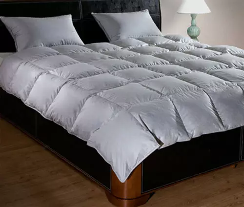评价枕头睡眠：评论有什么更好？顶级制造商。如何选择最舒适的枕头？ 8844_38