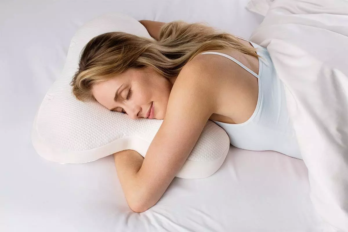 Įvertinimo pagalvės miegoti: Kas geriau pagal atsiliepimus? Geriausi gamintojai. Kaip pasirinkti patogiausią pagalvę? 8844_50