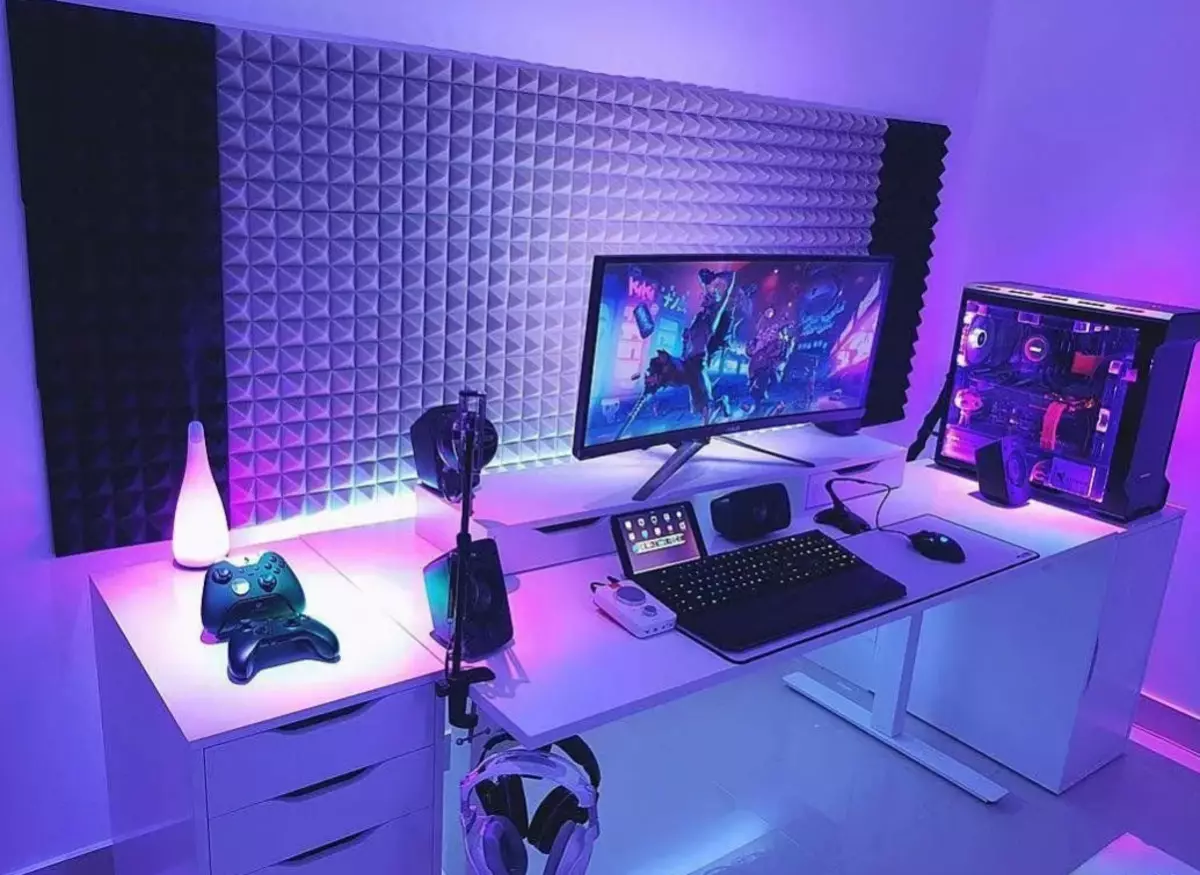 Gaming studio. Красивые компьютерные комнаты. Геймерская комната. Геймеровская комната. Игровая комната компьютерная.