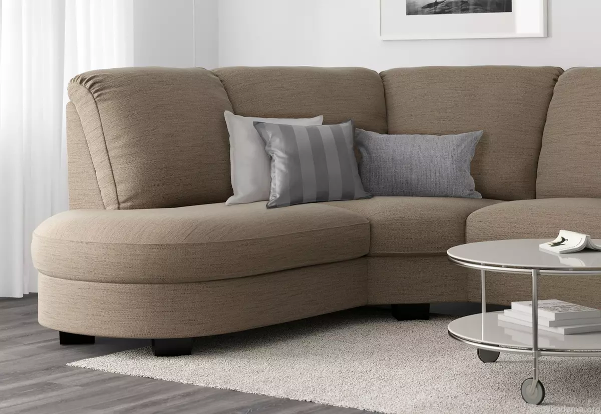 Ikea sofas (50 poto): ranjang sofa sudut sareng tilepan konéng sareng tempat bobo, anu alit ka méja dina armrest sareng modél anu sanés 8911_18