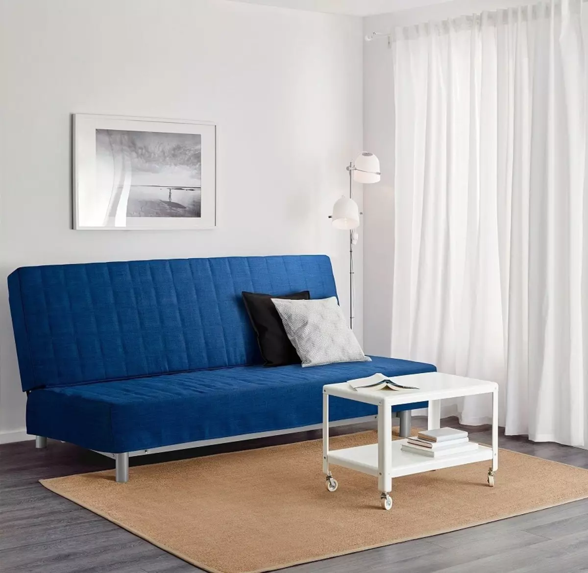 Ikea sofas (50 poto): ranjang sofa sudut sareng tilepan konéng sareng tempat bobo, anu alit ka méja dina armrest sareng modél anu sanés 8911_43