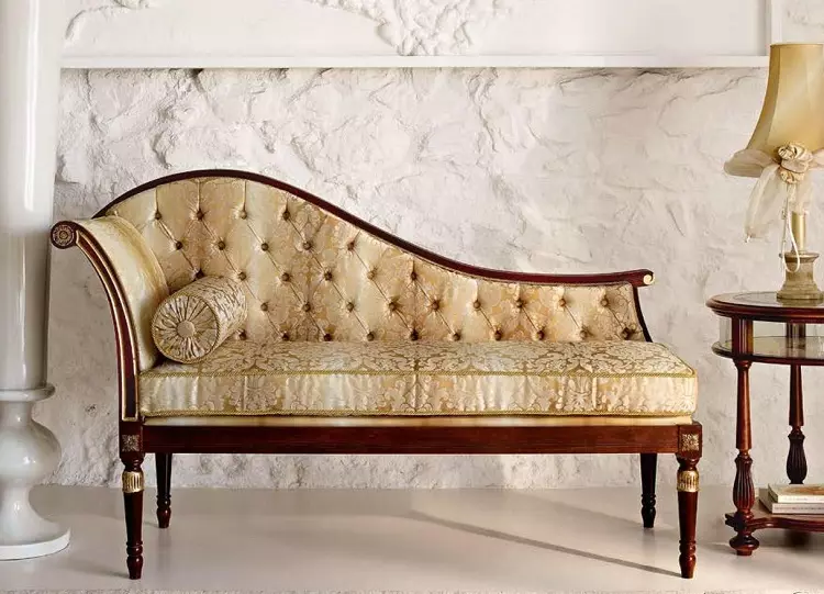 Sofa txikiak (96 argazki): mini-sofaren neurriak, tamaina txikiko sofak estilistak logela txikietarako eta beste eredu batzuetarako 8913_81