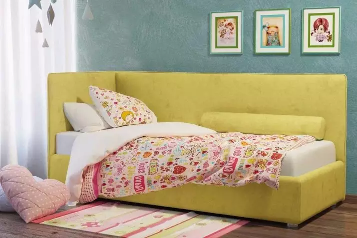 تخت خواب کودکان (60 عکس): یک گزینه تاشو را انتخاب کنید - ترانسفورماتور با یک پشت و کمربند نرم برای یک پسر و دختران از 5 سال در یک اتاق مهد کودک 8917_8
