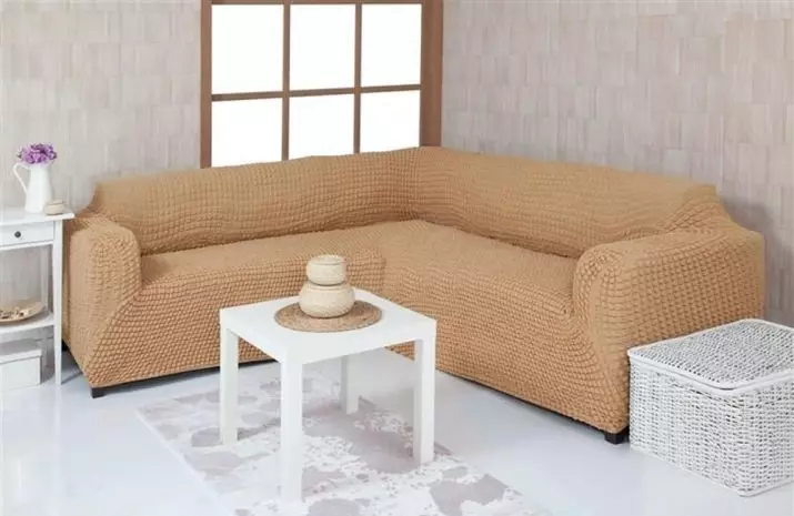 Tapaus nurkkaan sohva (49 valokuvaa): Kuinka käyttää mallia nurkan hyllyllä? Kattaa sohvalle ilman käsinojia ja ulkoneva oikealla tai vasemmalla 8918_30