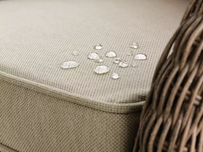 Materialer for sofaen (36 bilder): Hva er bedre å velge for polstring? Mikrofiber, holdbare, praktiske og slitesterke stoffer. Kategorier 8920_11