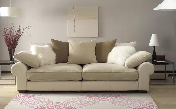 Materialer for sofaen (36 bilder): Hva er bedre å velge for polstring? Mikrofiber, holdbare, praktiske og slitesterke stoffer. Kategorier 8920_12
