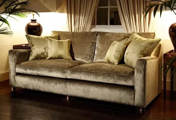Bahan untuk sofa (36 foto): Apa yang lebih baik untuk memilih untuk pelapis? Microfiber, tahan lama, praktis dan tahan aus. Kategori 8920_33