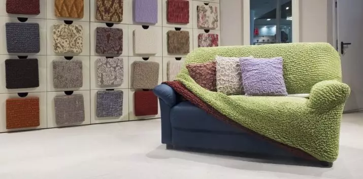 Fall på soffan IKEA: Val av sängkläder för hörn soffor utan armstöd, universella omslag och andra alternativ 8963_15