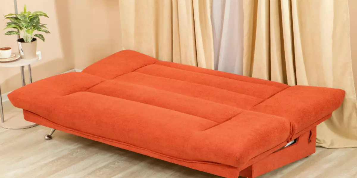 Sofás camas (91 fotos): Como elixir un plegado de cama recta ou modular, con brazos e sen eles? Modelos de 120 cm de ancho e outros tamaños 8979_40